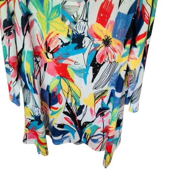 Onque Casuals Top Shirt Floral Bright Colorful Studded 3/4 Sleeve Women Size 1X - Picture 5 of 5